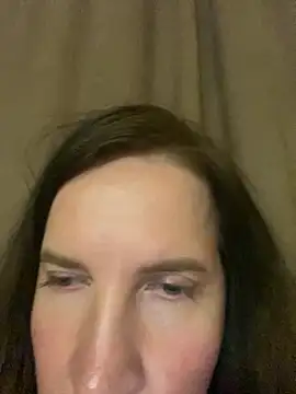 Snapshot of TeraGold46 chatting on April 20, 2026, 7:48 pm TeraGold46 online show from April 20, 2026, 7:48 pm