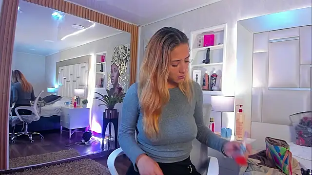 ZoeTaylorl online show from March 16, 2026, 11:58 am