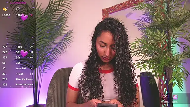 Snapshot of SoyJuliana_19 chatting on May 11, 2026, 1:01 pm SoyJuliana 19 online show from May 11, 2026, 1:01 pm