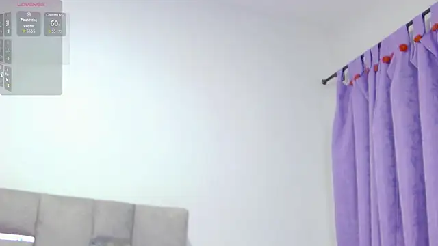 AmberRooss online show from March 25, 2026, 4:56 am