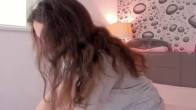 JosephineRows online show from April 24, 2026, 12:29 pm