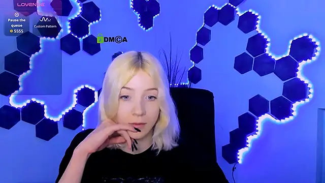  sabrina moore online show from March 16, 2026, 9:57 am