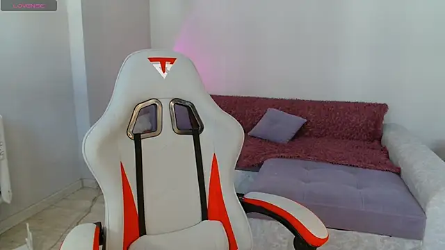 Evelinochka online show from April 23, 2026, 9:05 am