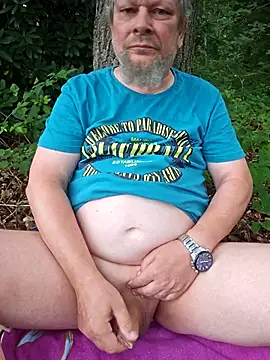 BigDaddyCooool online show from July 19, 2026, 1:52 pm