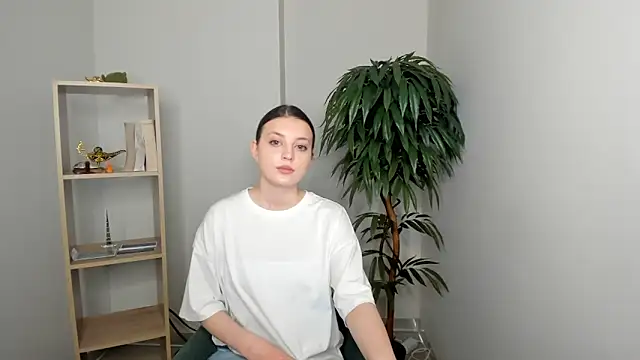 AdelaRowlins online show from March 7, 2026, 9:27 am