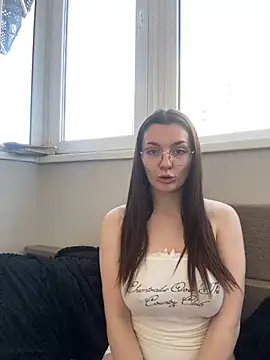 HotCherry18 online show from March 12, 2026, 10:41 am