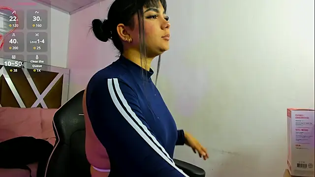 EVANGELIINE TAY online show from April 4, 2026, 11:39 am