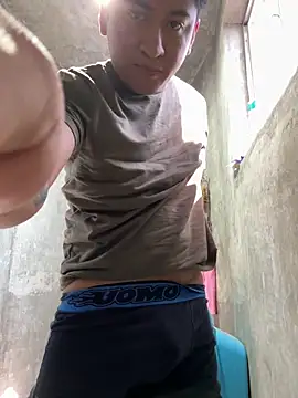 Snapshot of GoldenM95 chatting on March 7, 2026, 4:45 pm GoldenM95 online show from March 7, 2026, 4:45 pm