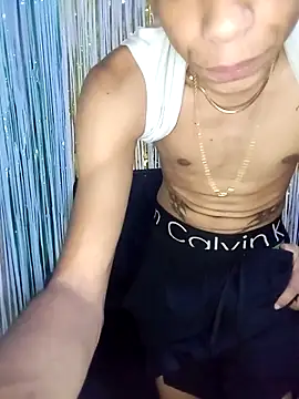 Elio2534 online show from March 6, 2026, 7:42 pm