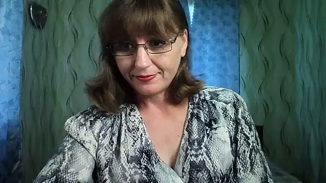 Alisaprice077 online show from June 28, 2026, 8:42 am