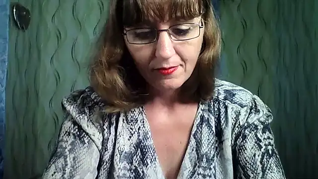 Alisaprice077 online show from August 2, 2026, 6:23 am