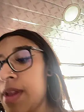 chanell pinkk online show from March 18, 2026, 2:19 pm