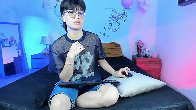 Kai blaz online show from April 30, 2026, 9:08 pm