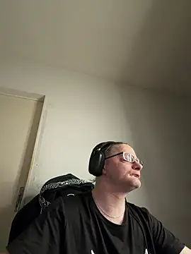 Darkzhor online show from March 12, 2026, 5:24 am