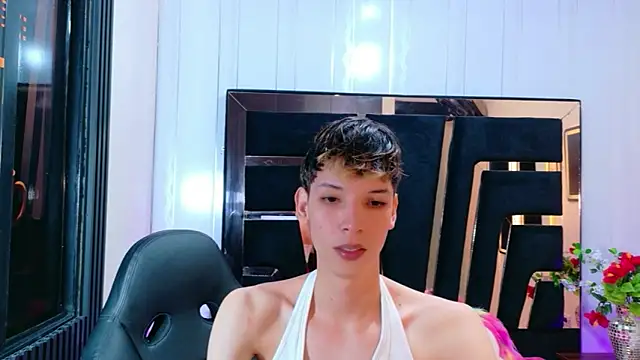 Stefany PiInk online show from March 23, 2026, 12:38 pm