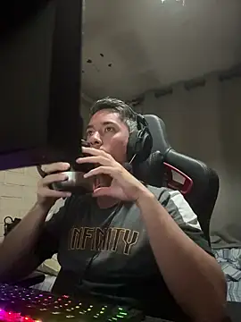 Cr1sXPorn online show from March 22, 2026, 3:21 am