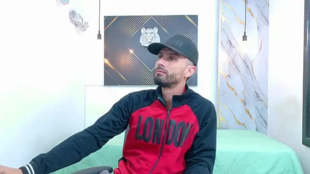 KingOfTemptation online show from June 15, 2026, 3:40 am
