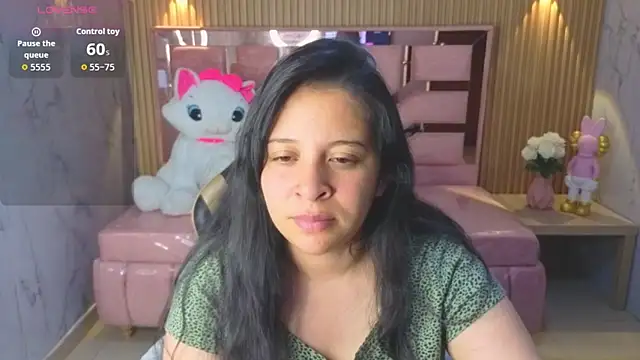 sara tellez s online show from June 17, 2026, 3:17 am