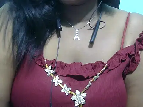 Rashmi hotgirl online show from May 4, 2026, 4:43 pm