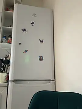 Snapshot of AuroraVale chatting on March 15, 2026, 6:37 pm AuroraVale online show from March 15, 2026, 6:37 pm