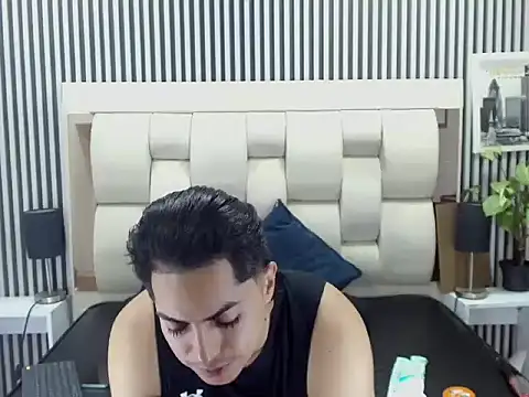 Snapshot of Alex_Wolft chatting on June 18, 2026, 2:00 pm Alex Wolft online show from June 18, 2026, 2:00 pm