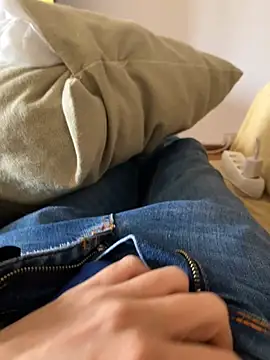 Snapshot of angeldeseo chatting on March 15, 2026, 1:51 pm angeldeseo online show from March 15, 2026, 1:51 pm