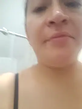 Snapshot of Dr_Edna_naughty chatting on April 12, 2026, 12:41 pm Dr Edna naughty online show from April 12, 2026, 12:41 pm