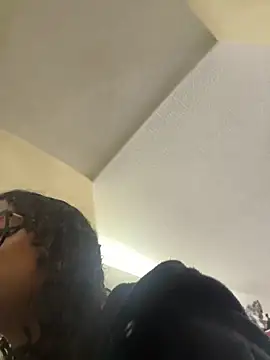 Snapshot of Bunny_fire chatting on April 28, 2026, 7:07 pm Bunny fire online show from April 28, 2026, 7:07 pm