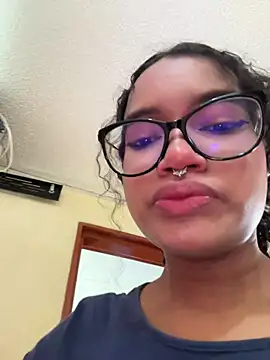 Snapshot of Bunny_fire chatting on May 1, 2026, 7:08 pm Bunny fire online show from May 1, 2026, 7:08 pm
