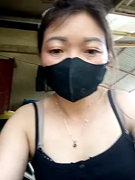 Bling-pusy online show from April 6, 2026, 5:30 am