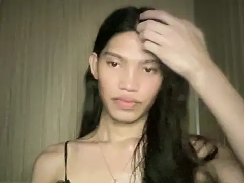 Yourgoddess jayve online show from June 19, 2026, 5:35 am