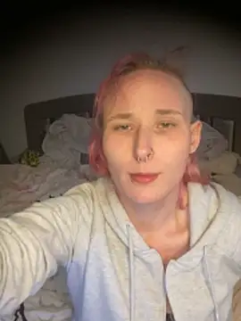 HotPurpleHaze online show from April 5, 2026, 1:18 pm