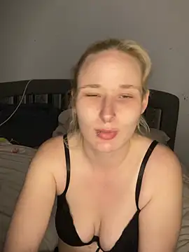 HotPurpleHaze online show from March 18, 2026, 9:48 pm