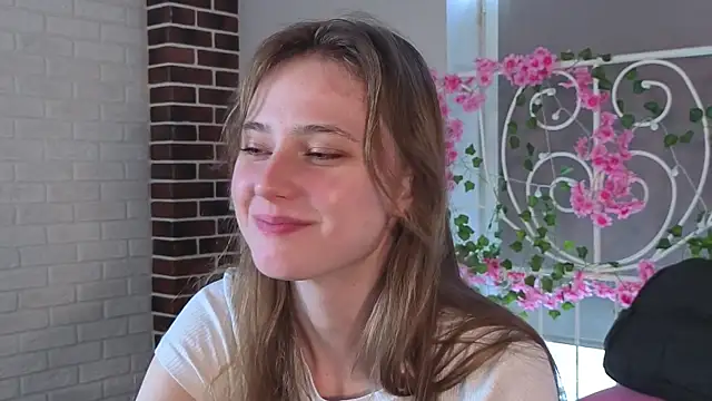 RubieHeiser online show from April 12, 2026, 9:45 am