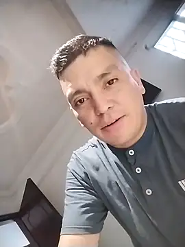 Snapshot of intangible1 chatting on March 8, 2026, 4:43 pm intangible1 online show from March 8, 2026, 4:43 pm