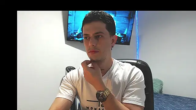 JUAN CAMILOXXX online show from March 13, 2026, 12:59 am