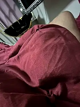 Activ1top online show from April 15, 2026, 1:44 am