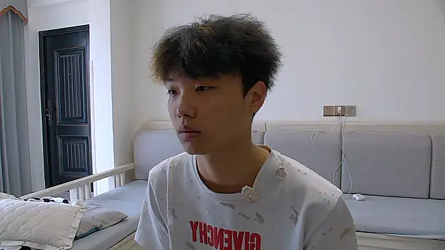 icecream-002 online show from March 11, 2026, 6:07 am