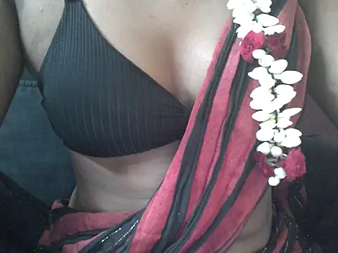 Snapshot of Couplehot00 chatting on July 20, 2026, 12:07 pm Couplehot00 online show from July 20, 2026, 12:07 pm