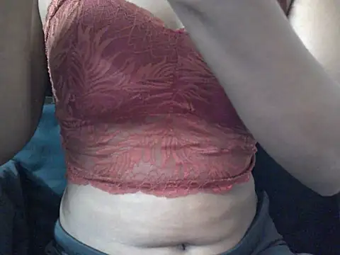 Snapshot of Couplehot00 chatting on July 30, 2026, 6:56 am Couplehot00 online show from July 30, 2026, 6:56 am