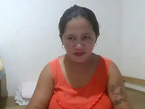 Snapshot of lovelycutiepie2026 chatting on July 9, 2026, 2:01 am lovelycutiepie2026 online show from July 9, 2026, 2:01 am
