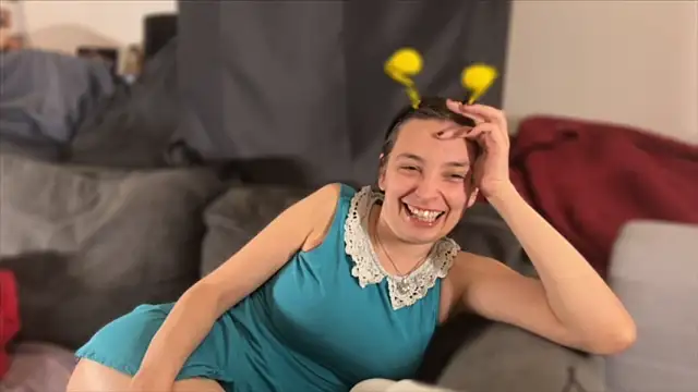 hello katieex online show from April 28, 2026, 8:02 pm