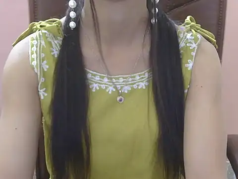 Lovely Ananta online show from April 17, 2026, 5:38 pm