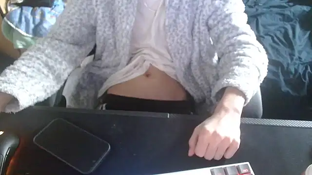 raisse1 online show from March 10, 2026, 2:32 pm