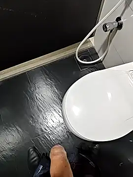 Andrealexander30 online show from April 27, 2026, 11:52 am