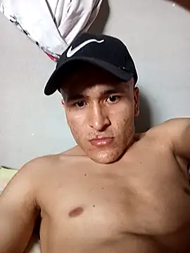 lapija2001 online show from April 18, 2026, 5:59 pm