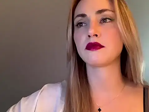 ScarlettSensitive online show from April 9, 2026, 3:29 pm