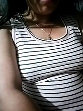 Min-in online show from June 12, 2026, 6:49 pm