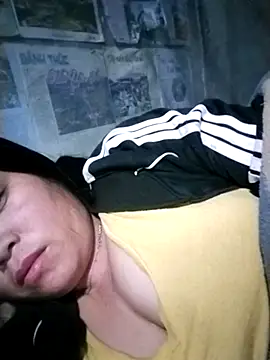 Min-in online show from May 3, 2026, 10:02 pm