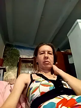 Tania9876 online show from April 18, 2026, 9:37 pm